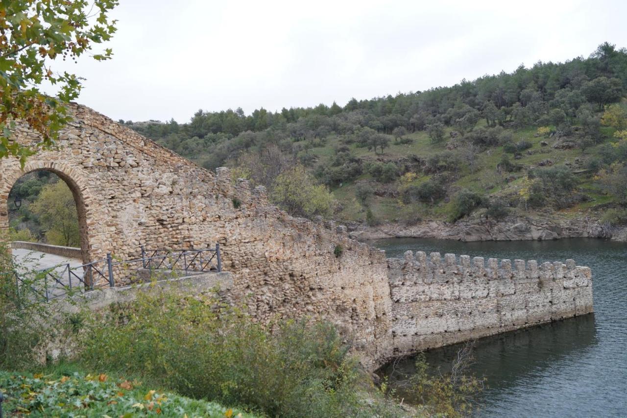 شقة Puente Viejo De Buitrago Casa Enebro بويتراغو ديل لوزويا المظهر الخارجي الصورة